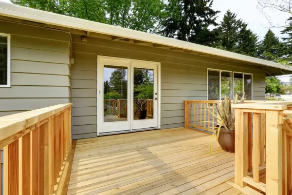 outside deck on home